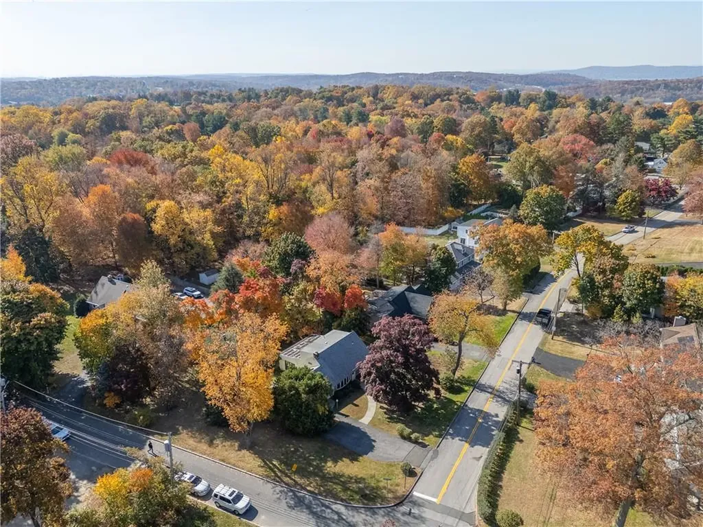 96 Pineridge Road White Plains NY 10603
