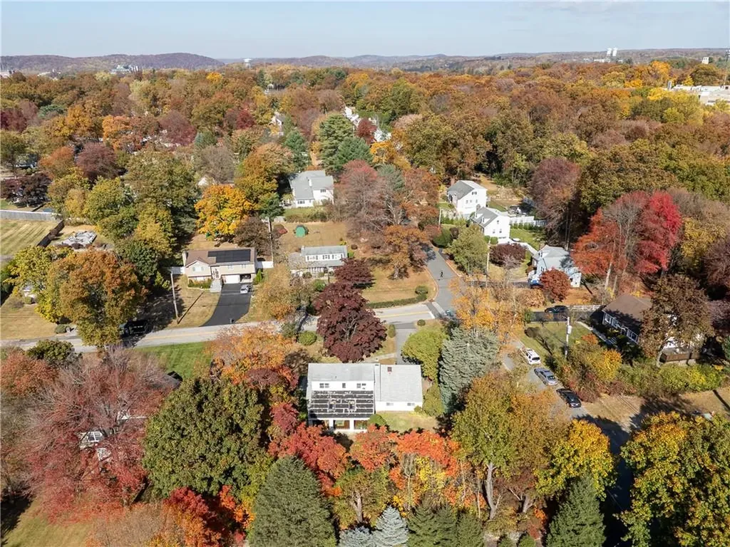 96 Pineridge Road White Plains NY 10603