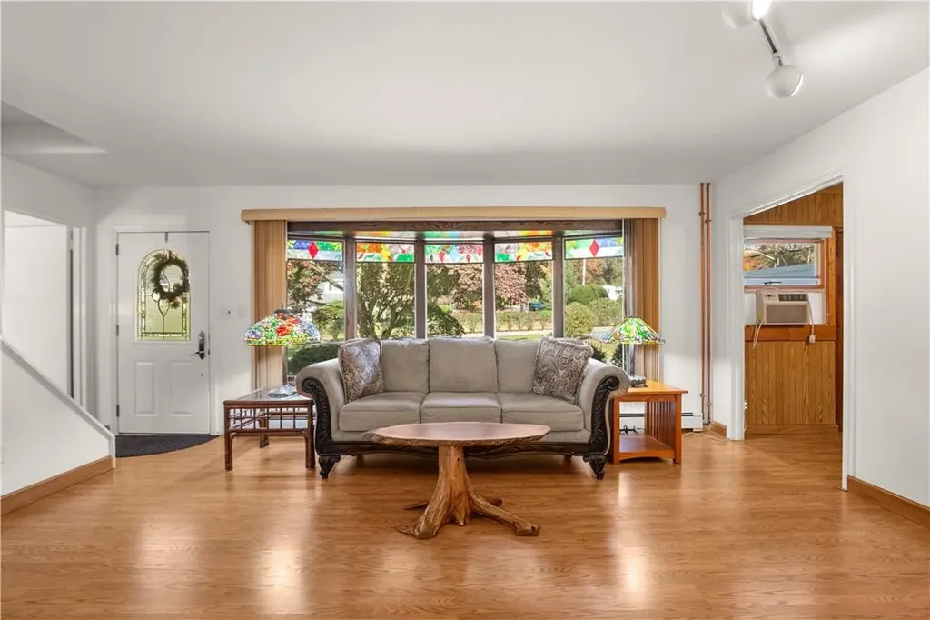 96 Pineridge Road White Plains NY 10603