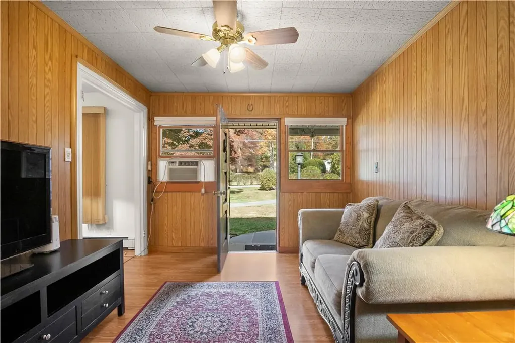 96 Pineridge Road White Plains NY 10603