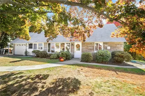 96 Pineridge Road White Plains NY 10603