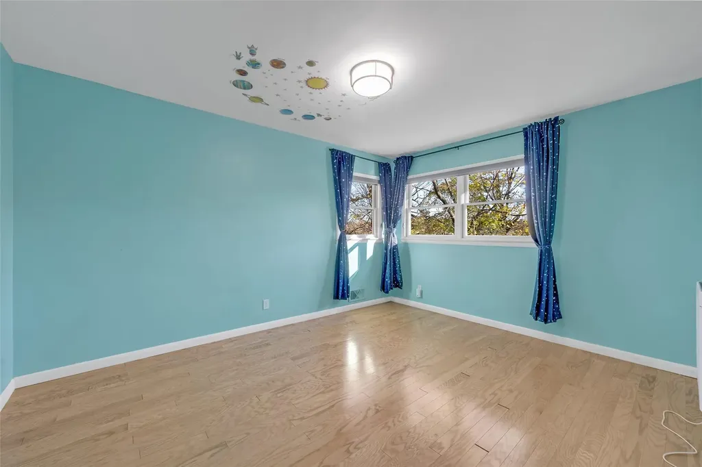 21 Agnes Circle Ardsley NY 10502