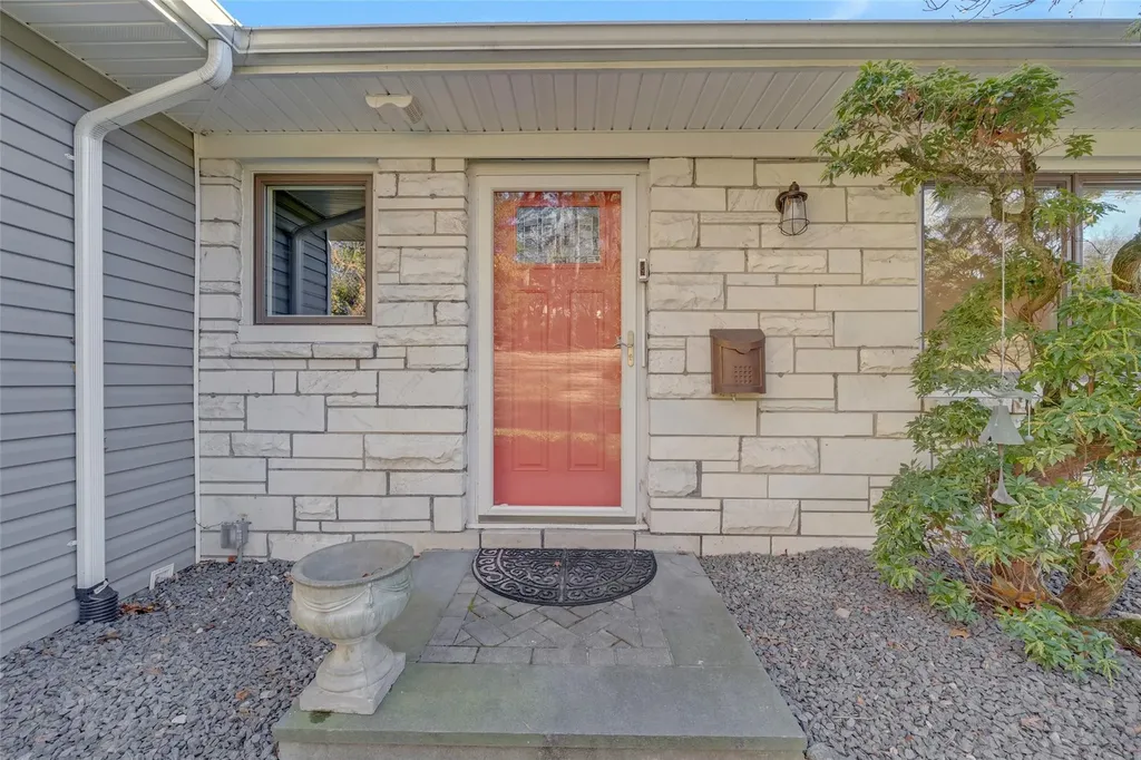 21 Agnes Circle Ardsley NY 10502