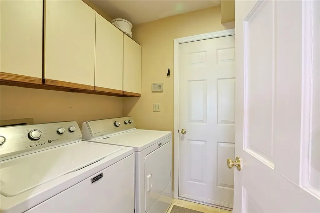 112 Pinebrook Drive Hyde Park NY 12538