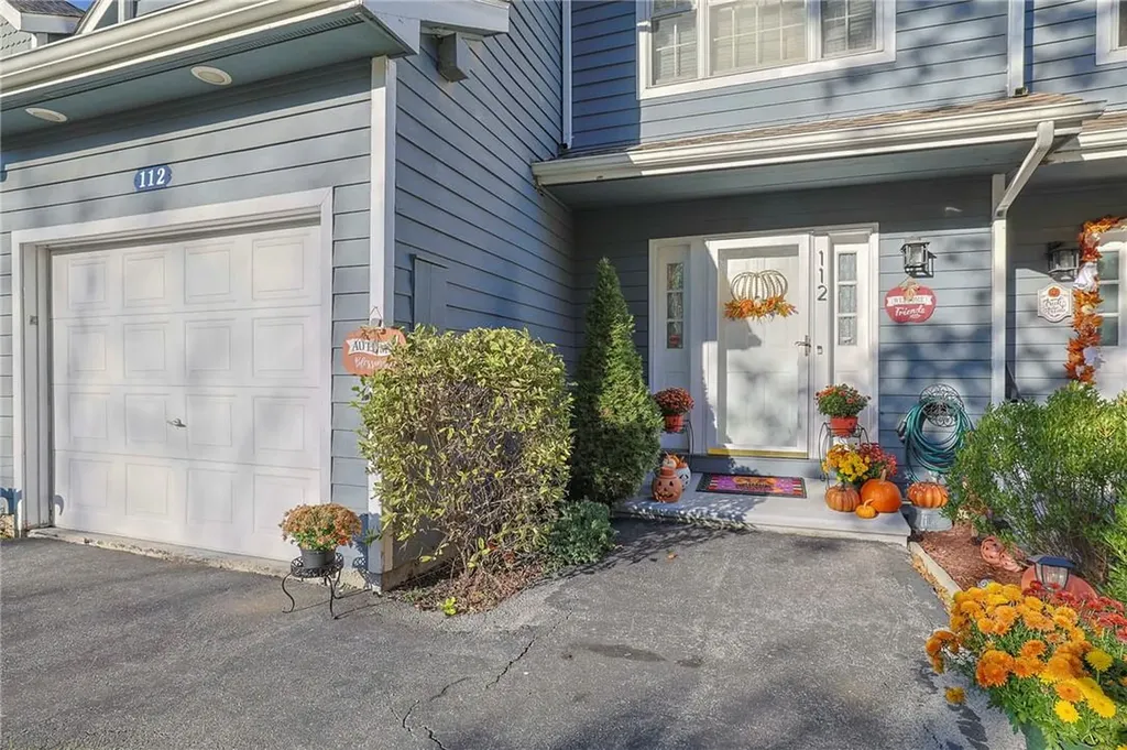 112 Pinebrook Drive Hyde Park NY 12538