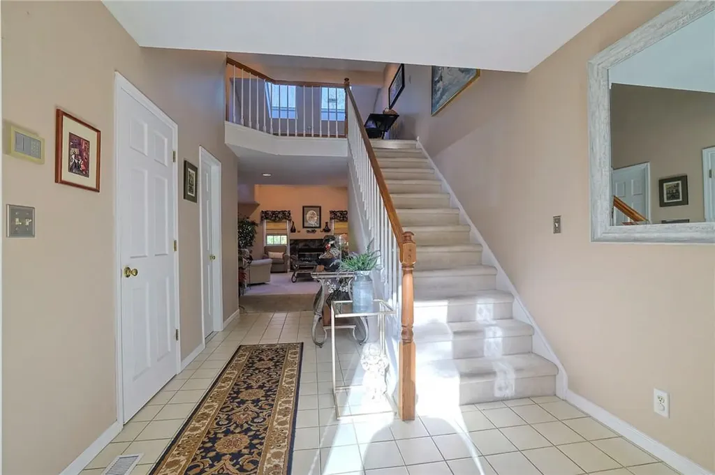 112 Pinebrook Drive Hyde Park NY 12538