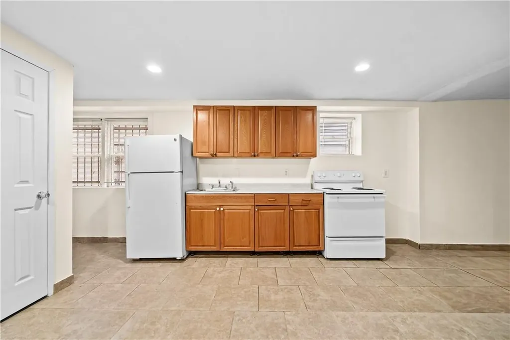 1738 Parkview Avenue Bronx NY 10461