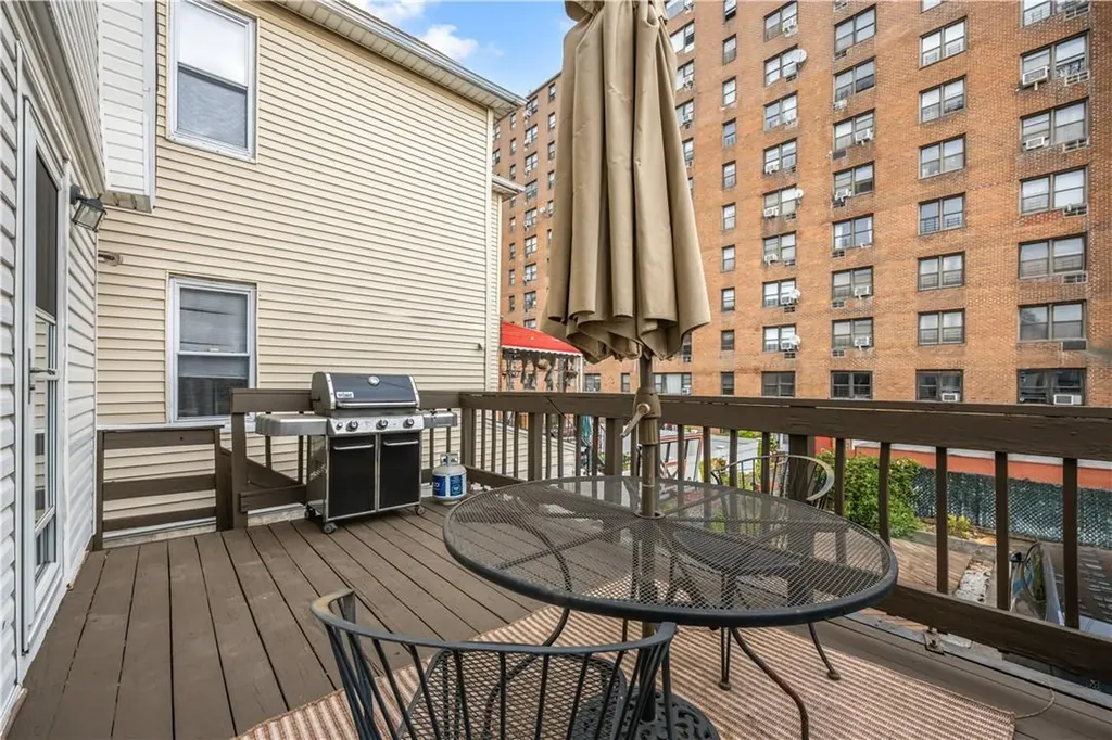 1738 Parkview Avenue Bronx NY 10461