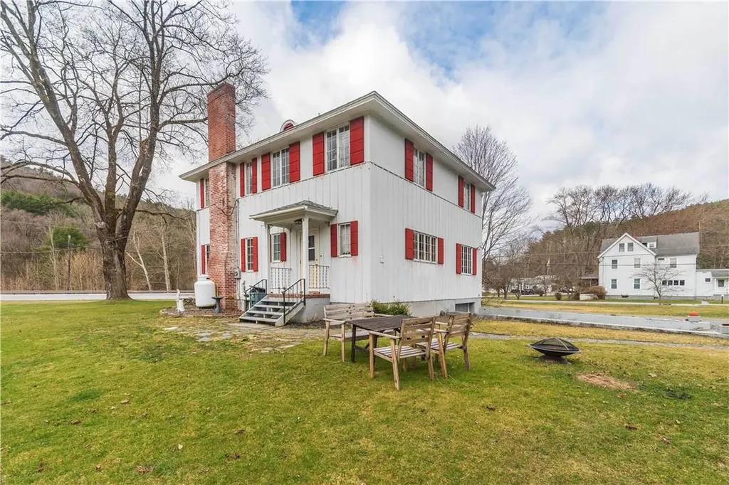 4322 State Route 17b Callicoon NY 12723