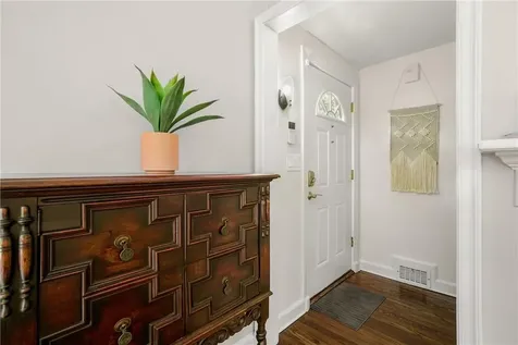 64 Pine Cliff Road Chappaqua NY 10514
