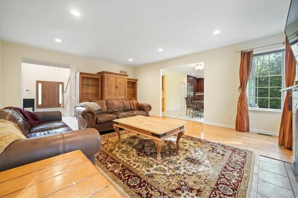 64 Loomis Drive Baldwin Place NY 10505