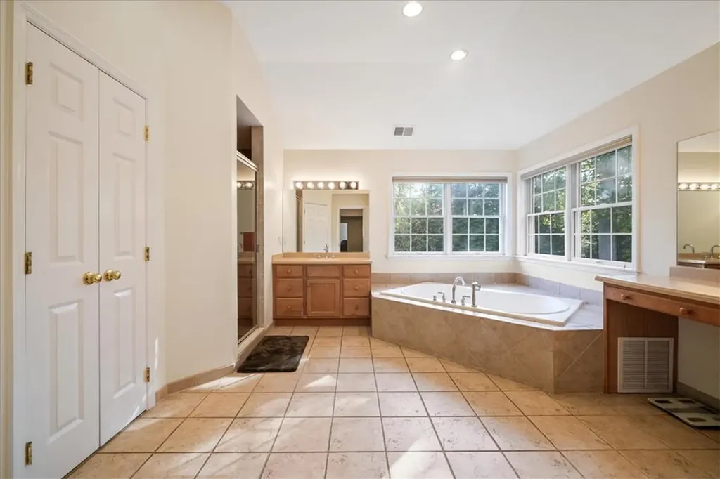 64 Loomis Drive Baldwin Place NY 10505