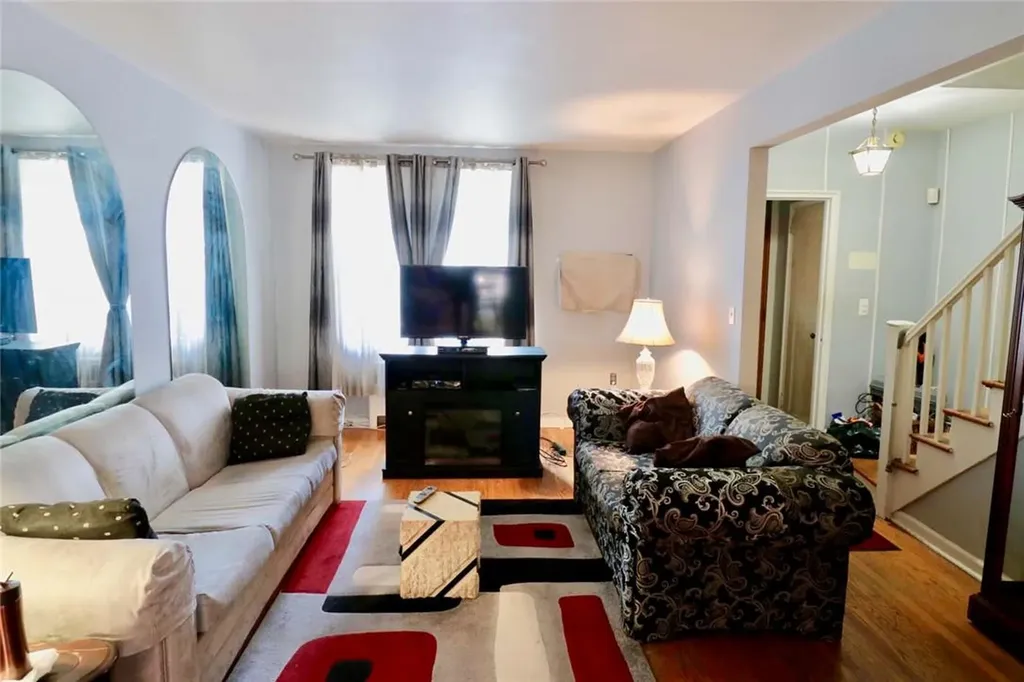 3236 Corsa Avenue Bronx NY 10469