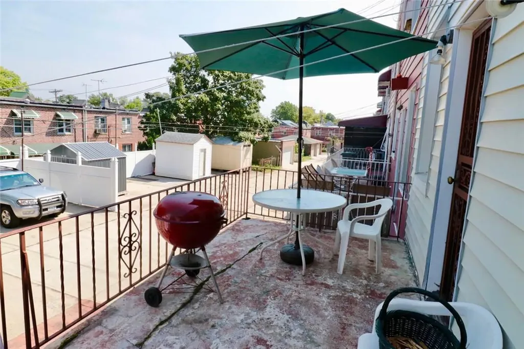 3236 Corsa Avenue Bronx NY 10469