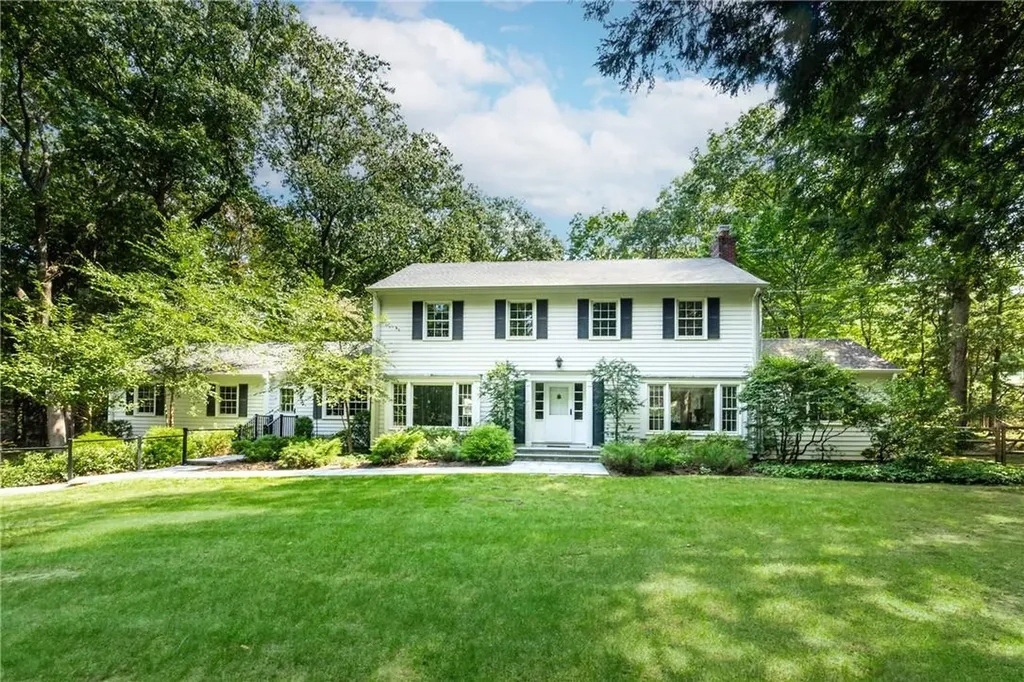 8 Thornewood Road Armonk NY 10504