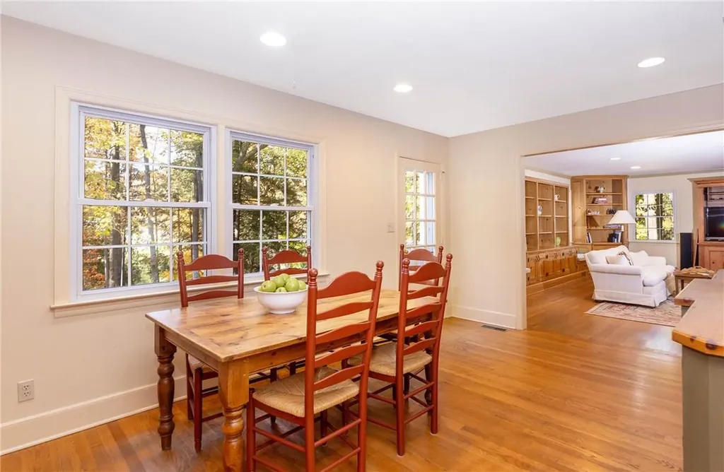 8 Thornewood Road Armonk NY 10504