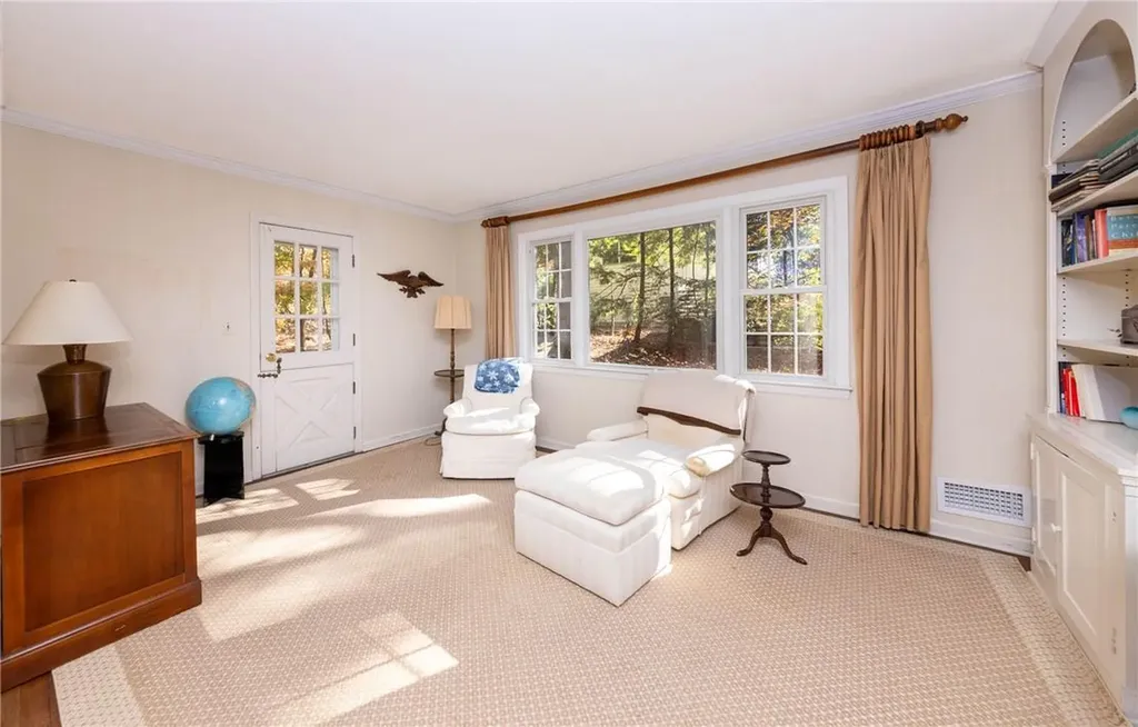 8 Thornewood Road Armonk NY 10504