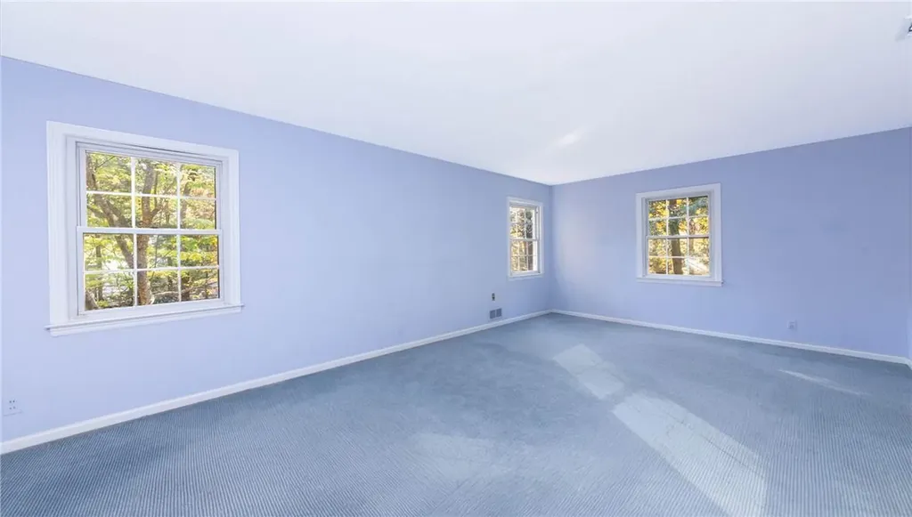 8 Thornewood Road Armonk NY 10504