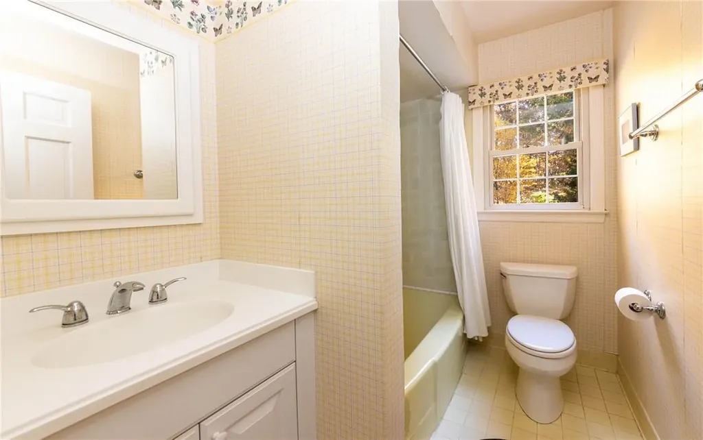 8 Thornewood Road Armonk NY 10504
