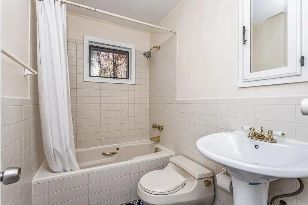 595 Quaker Road Chappaqua NY 10514