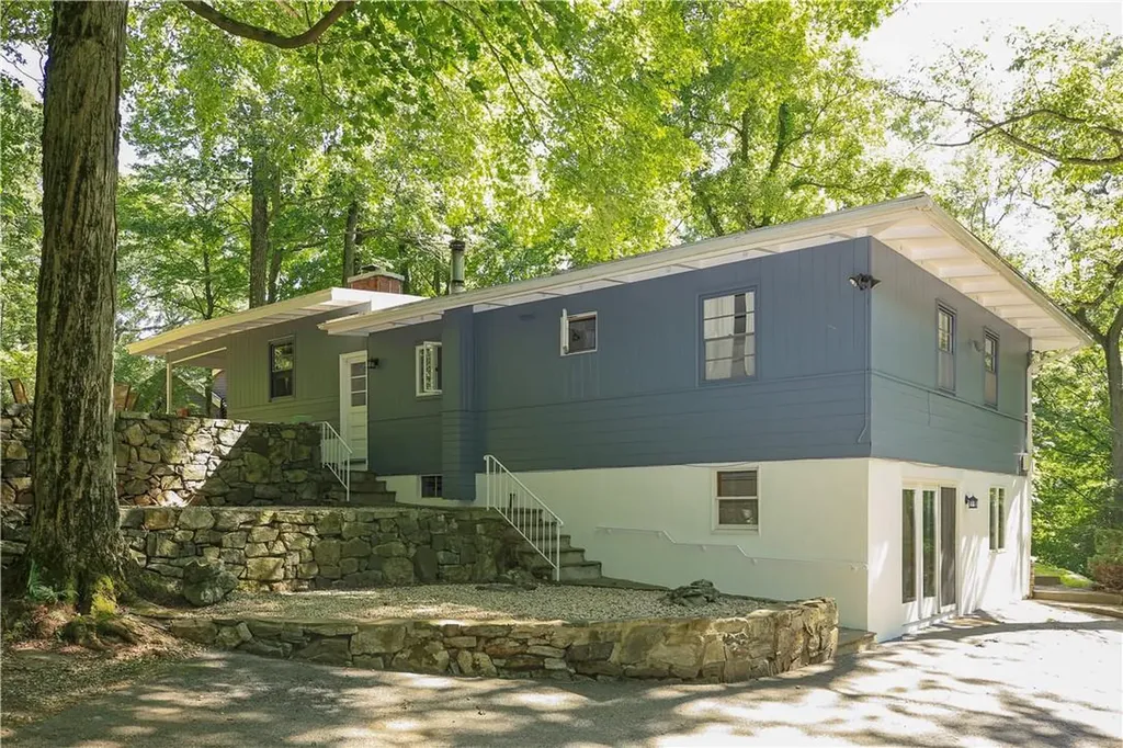 595 Quaker Road Chappaqua NY 10514