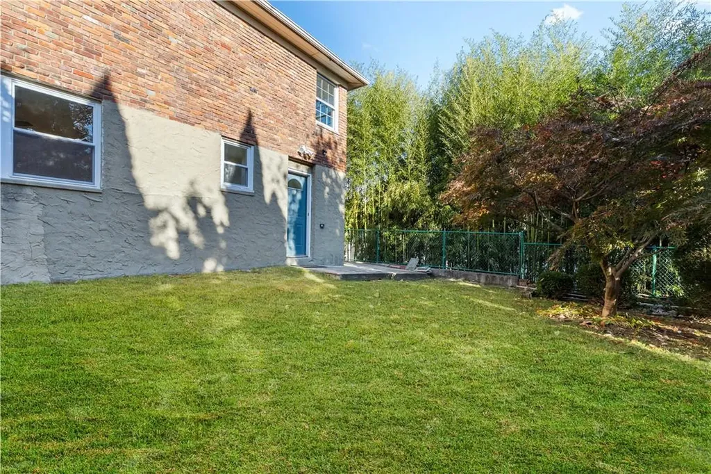 110 Columbus Pleasantville NY 10570