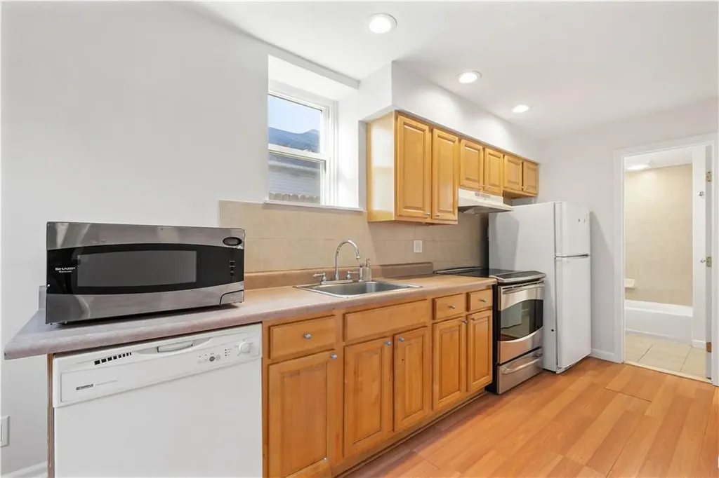 110 Columbus Pleasantville NY 10570