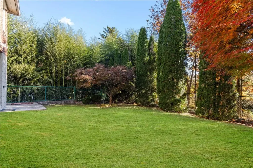 110 Columbus Pleasantville NY 10570