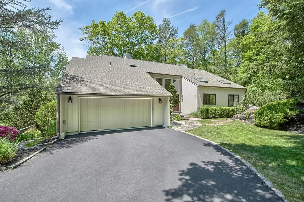 7 High Point Circle Chappaqua NY 10514