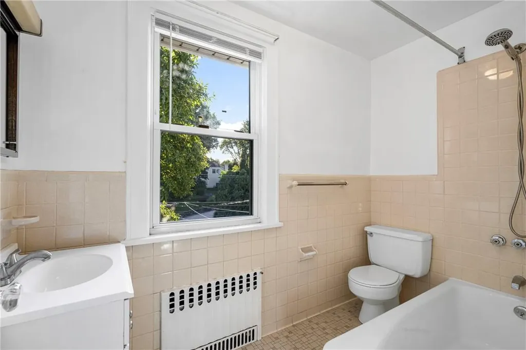 715 Old Post Road Mamaroneck NY 10543