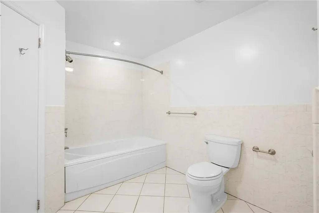715 Old Post Road Mamaroneck NY 10543
