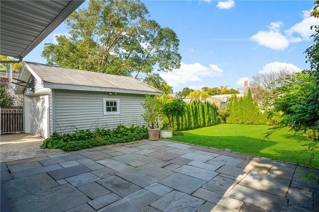 715 Old Post Road Mamaroneck NY 10543