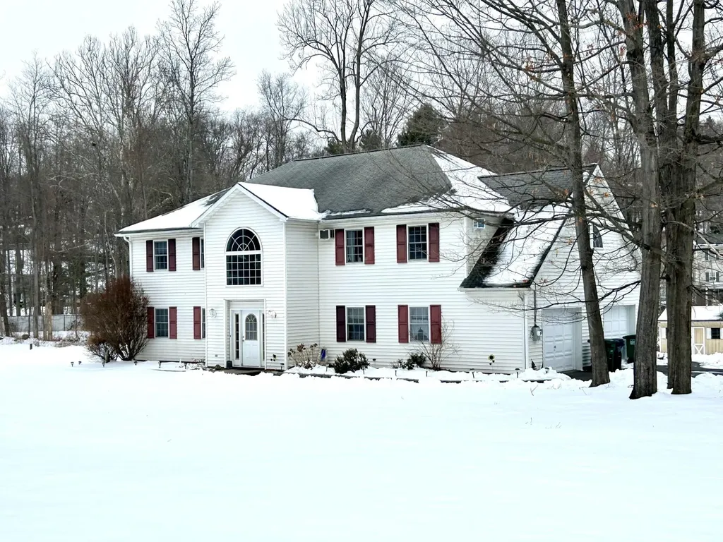 48 Fulmar Road Mahopac NY 10541