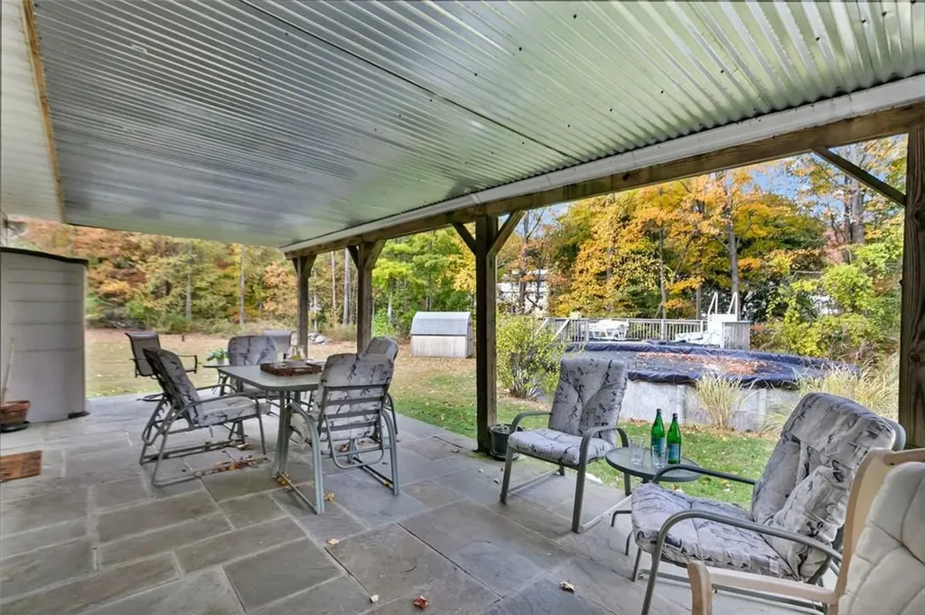 48 Fulmar Road Mahopac NY 10541