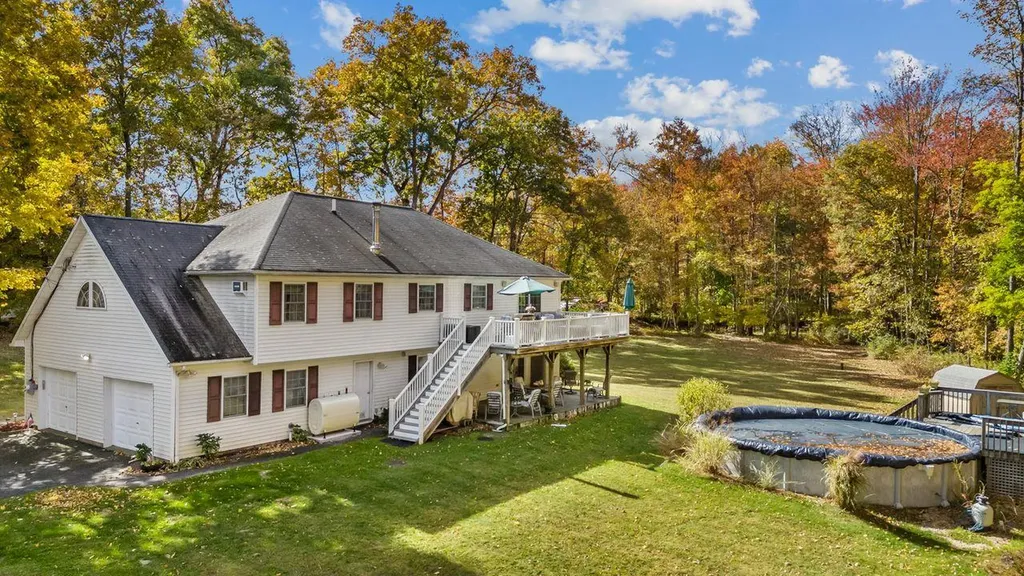 48 Fulmar Road Mahopac NY 10541