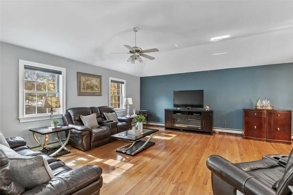 48 Fulmar Road Mahopac NY 10541