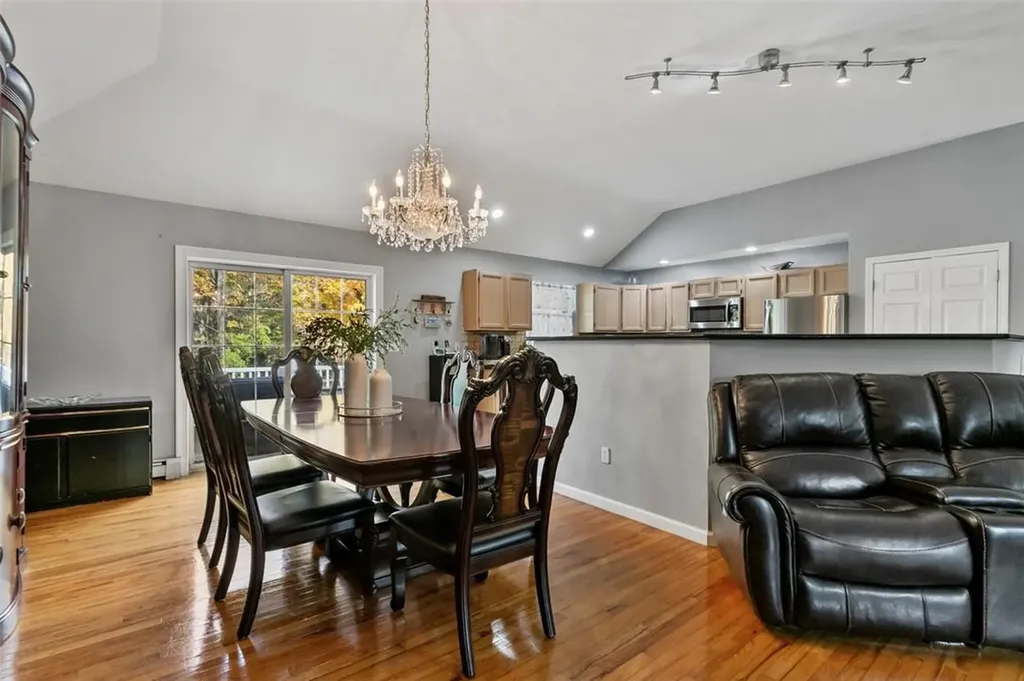 48 Fulmar Road Mahopac NY 10541