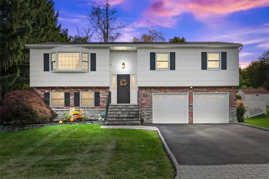 59 Keats Drive New Windsor NY 12553