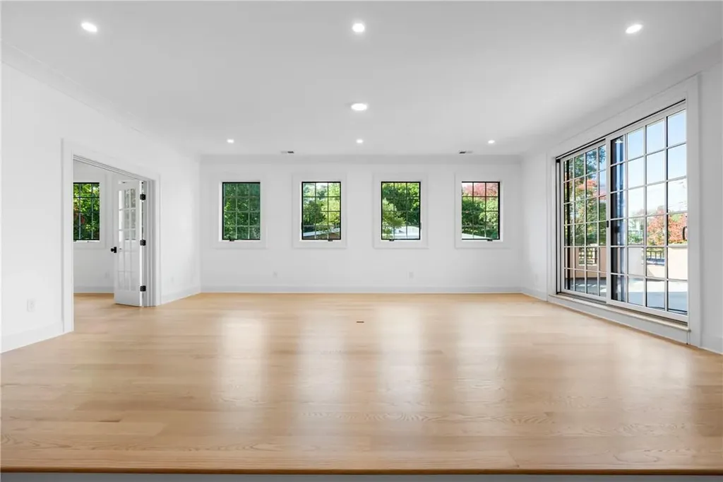 1009 Washington Avenue Pelham NY 10803