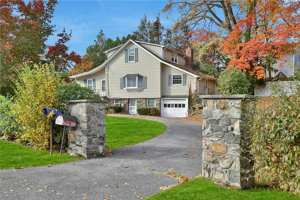 351 Manhattan Avenue Hawthorne NY 10532