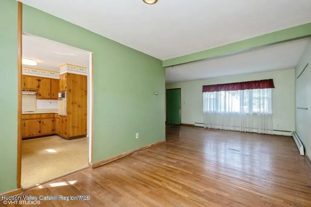 18 Spring Lake Drive Kingston NY 12401