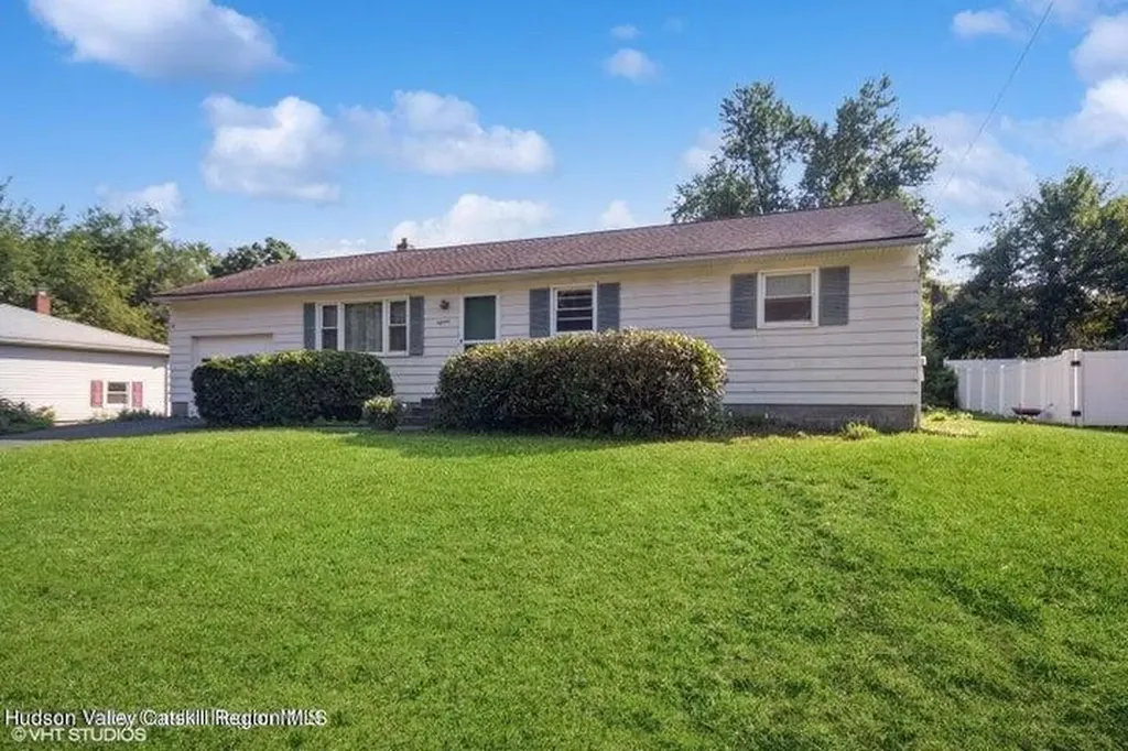 18 Spring Lake Drive Kingston NY 12401
