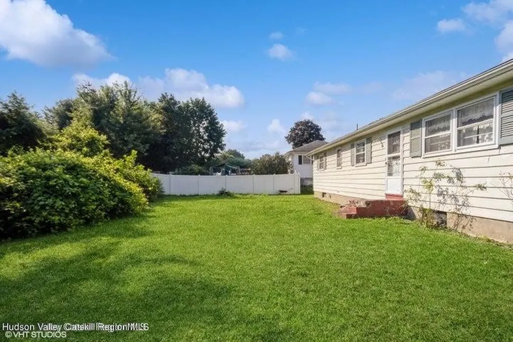 18 Spring Lake Drive Kingston NY 12401