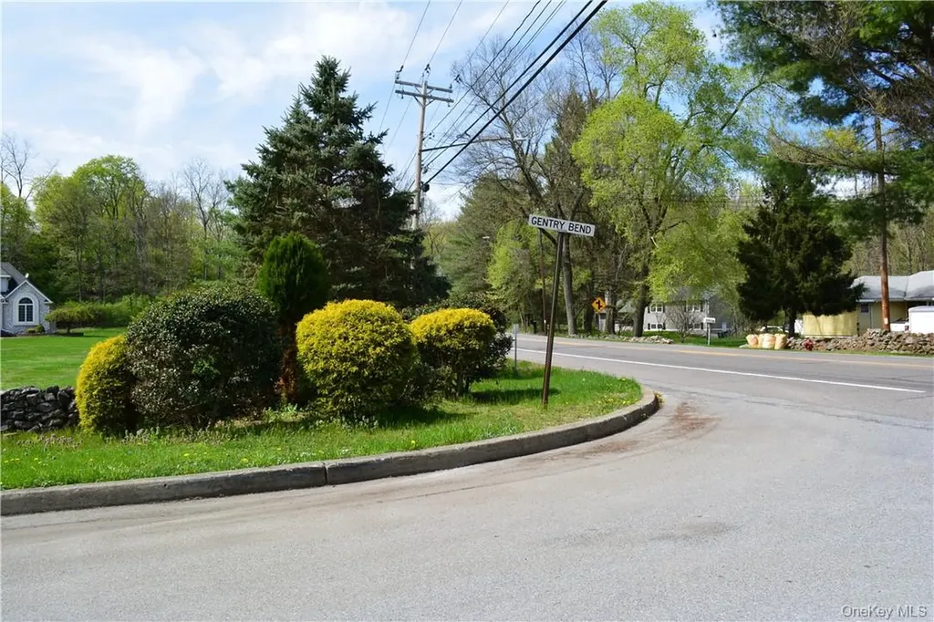 Gentry Bend Poughkeepsie NY 12603