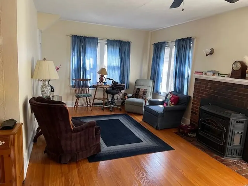 51 Lindbergh Place Poughkeepsie NY 12603