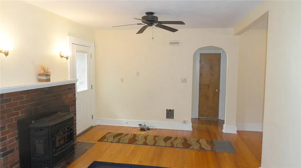 51 Lindbergh Place Poughkeepsie NY 12603