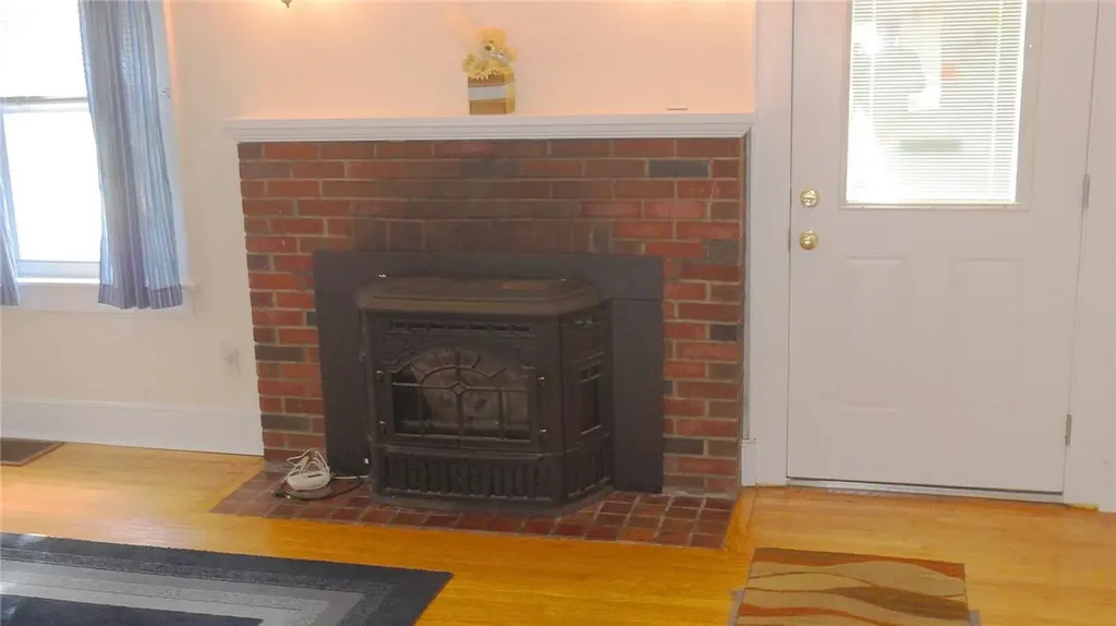 51 Lindbergh Place Poughkeepsie NY 12603
