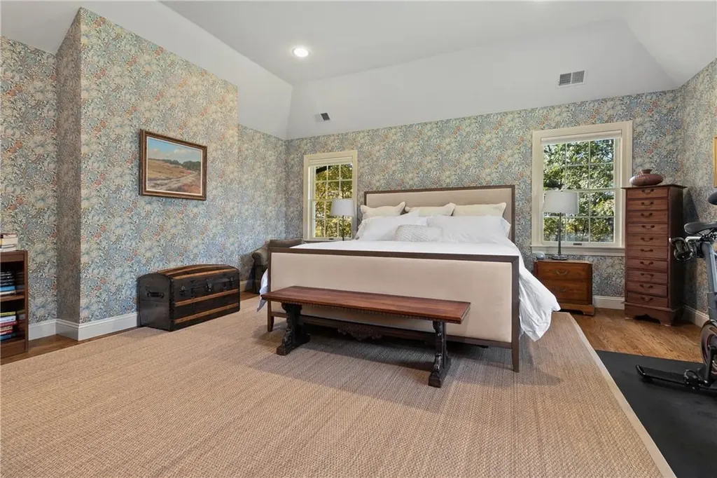 25 Spring House Road Pound Ridge NY 10576