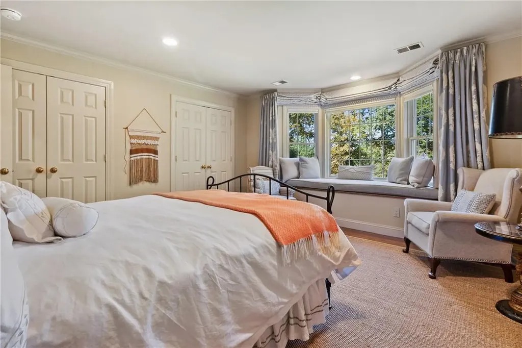 25 Spring House Road Pound Ridge NY 10576