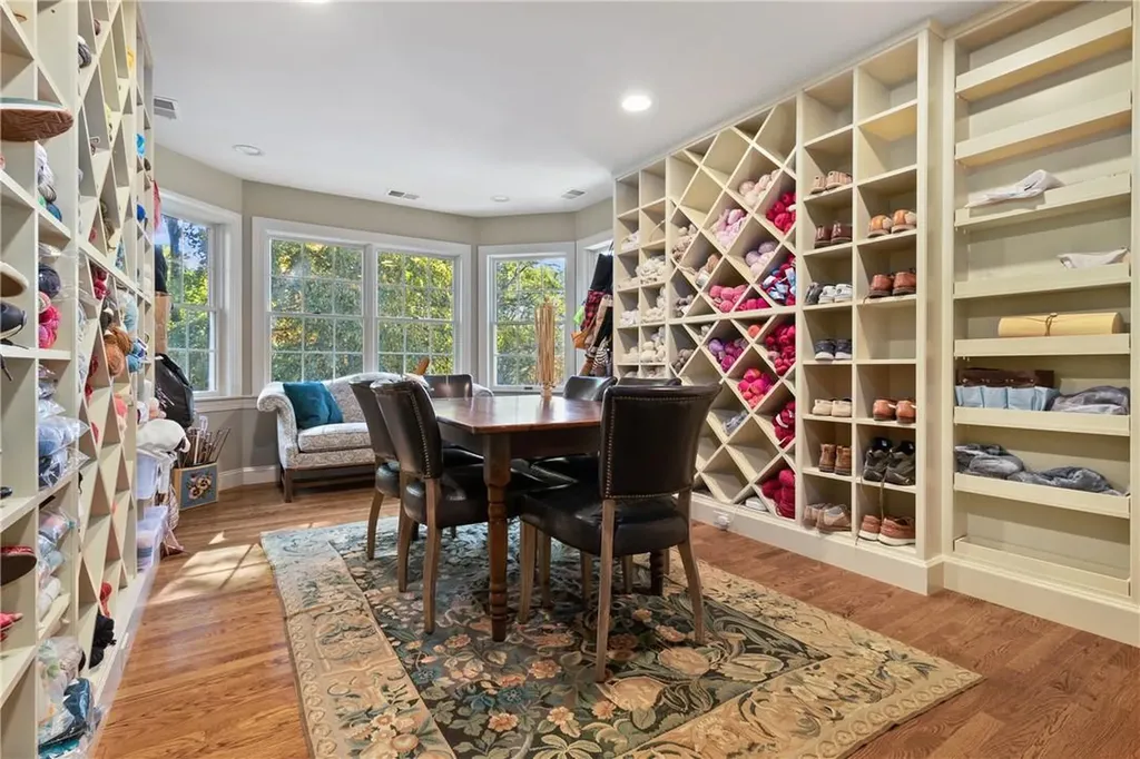 25 Spring House Road Pound Ridge NY 10576